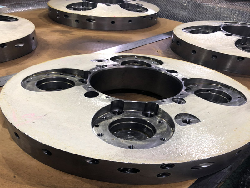 CNC machining service for large metal parts