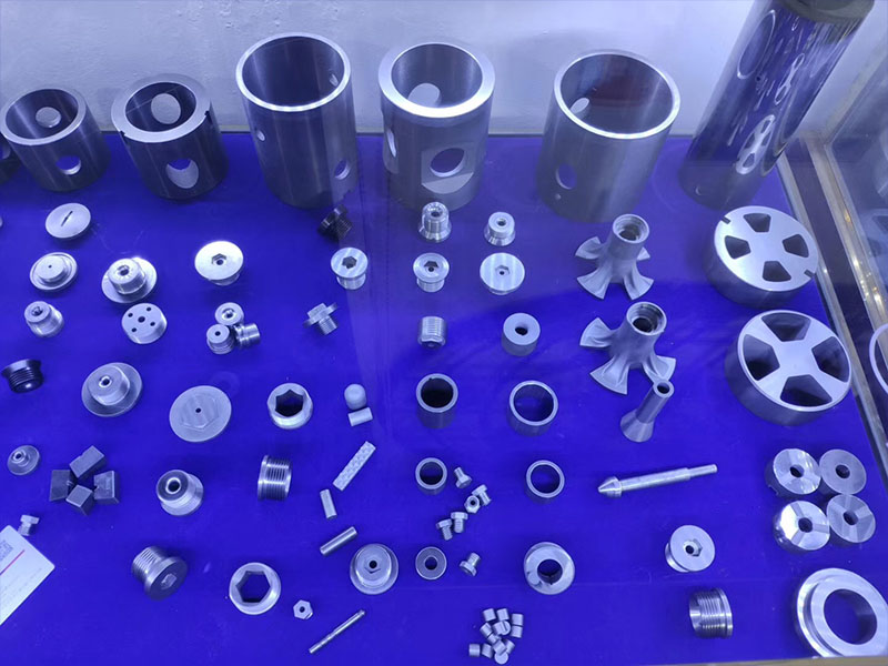 DRILLING COMPONENTS Stratapax Cutters Mud Nozzles Solid Carbide Threaded Mud Nozzles Cutting Bits Mud Motor Bearings